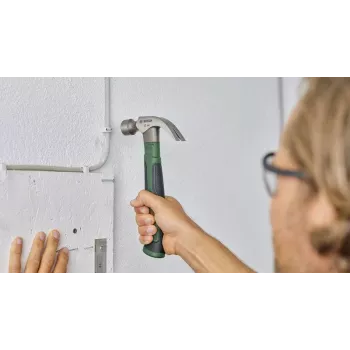 Bosch Professional āmurs ar naglu izvilkšanas dakšiņu 340 g, magnētisko naglu turētāju un pretvibrācijas rokturi (1600A02W7X)