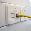 IT-BUDGET Premium pilna vara patch kabelis Cat.6A ar Cat.7 izejas kabeli 600 MHz bez halogēniem PoE+ 10Gbit dzeltens 0,25 m 90ITB6A7PK025Y