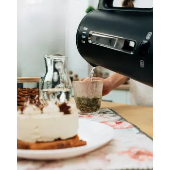 QUIN KTL-202 elektriskā tējkanna, 1,5 L, melna