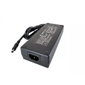 EXSYS 24V 6.6A AC/DC galda barošanas adapteris ar 5,5 mm līdzstrāvas spraudni (EX-6984)