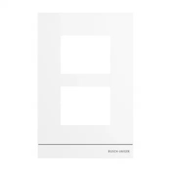 Busch-Jaeger centrālā plāksne audio savienojuma kārbas modulim, 1/2 modulis, studijas balta 2TMA220160W0007