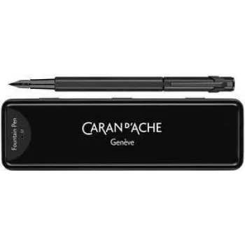 Caran d'Ache 849 Black Code tintas pildspalva, vidējs uzgalis, matēti melna 840.496