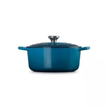 Le Creuset Signature apaļš čuguna kastrolis, 26 cm, 5.3 L, Marseille Blue