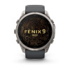 Garmin Fenix 9 Pro viedpulkstenis – 51 mm titāna korpuss ar grafīta/melnu silikona siksniņu