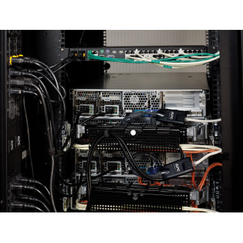 APC KVM 2G servera modulis, HDMI ar virtuālo datu nesēju un CAC