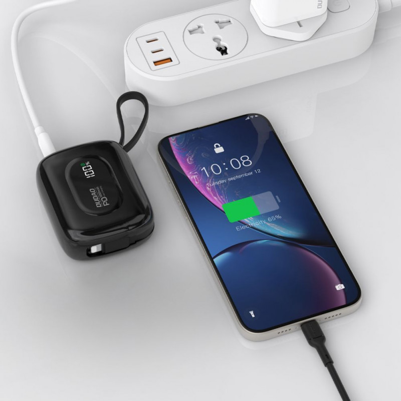 Dudao K32 pārnēsājamais akumulators 22.5W 10000 mAh ar iebūvētu USB-C/Lightning kabeli - melns