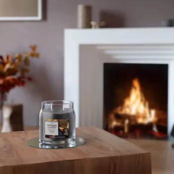 Yankee Candle Crackling Embers svece, vidēja