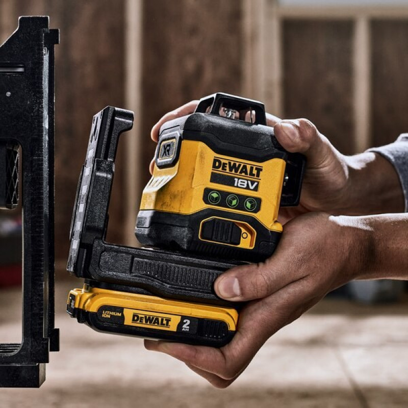 DeWalt DCLE34031D1-QW 3x360° krustlīniju lāzera līmeņrādis, zaļš, 40 m, 18 V, 2 Ah akumulators, TSTAK koferis