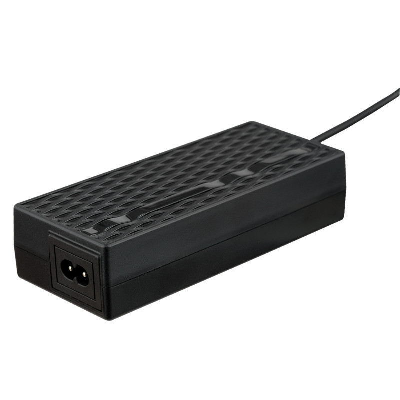 Akyga AK-EV-03 elektrovelosipēdu un skrejriteņu lādētājs 36 V akumulatoriem, 42 V / 2 A, 84 W, XLR 3 kontaktu spraudnis, 1 m