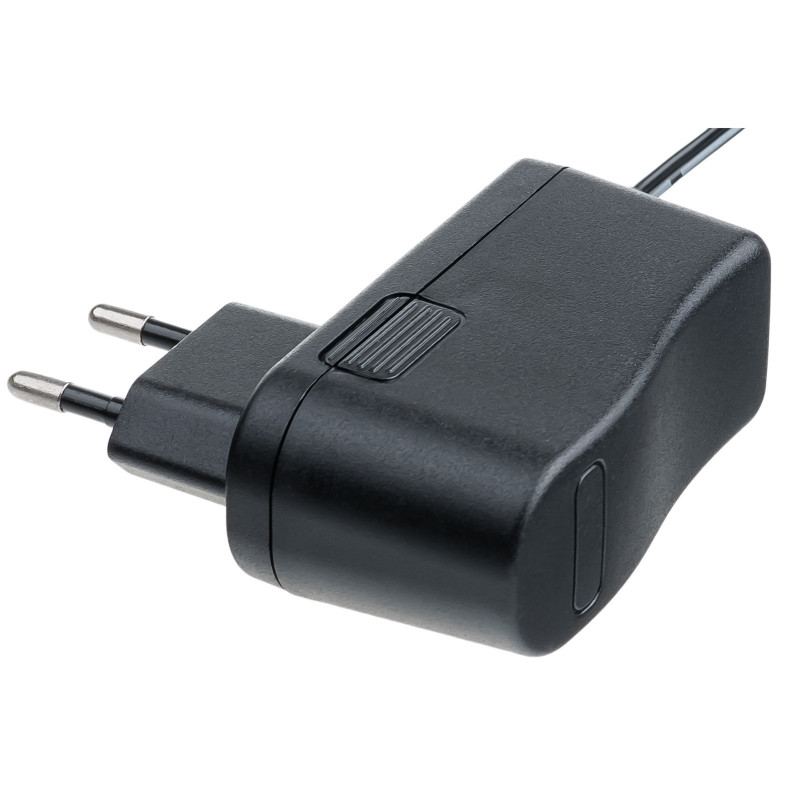 Universālais barošanas adapteris Akyga AK-TB-04 5.0V / 2.0A 10W Samsung 30 pin 1.5m