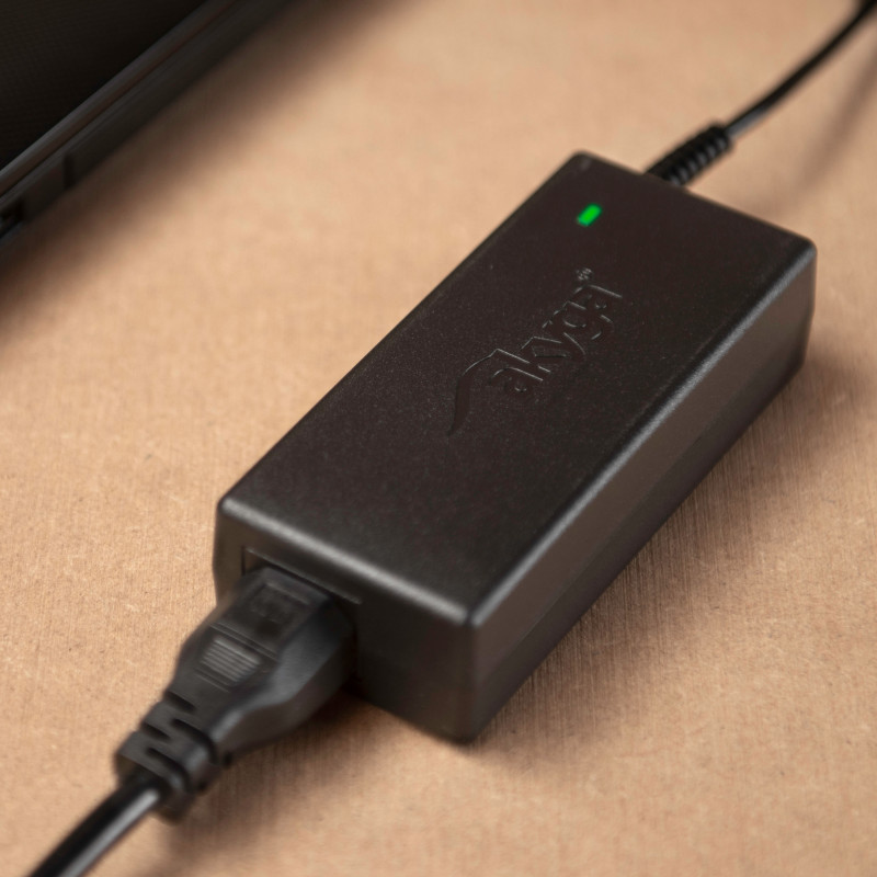 Akyga AK-ND-79 USB-C klēpjdatora lādētājs, 87 W, Power Delivery, 5-20,2 V / 2-4,3 A, 1,2 m