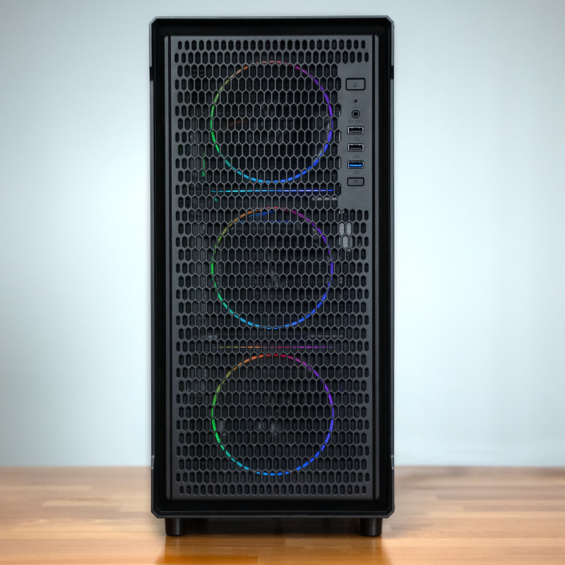 Kolink AM2 ARGB Midi Tower datora korpuss, ATX, rūdīts stikls, ar 4x 120 mm ventilatoriem, melns