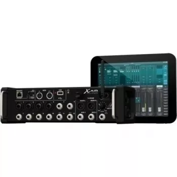 Behringer XR12 Audio Mixer 12 kanālu melns