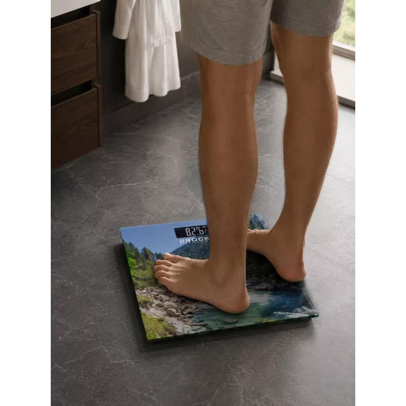 Brock BS 004 digitālie vannasistabas svari ar rūdīta stikla platformu, 180 kg ietilpība, 100 g precizitāte, automātiska ieslēgšanās/izslēgšanās, 2x AAA baterijas iekļautas