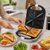 Brock SSM 3008 WH 8 šķēlumu XXL sviestmaižu grils, 1400W, nepiedegošas trīsstūrveida plāksnes, aukstā roktura rokturis, drošības slēdzene, vertikāla uzglabāšana, balts