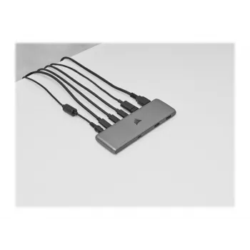 Corsair USB100 7-Port USB-C Hub ar 4 USB 3.0 Type-A un 3 USB-C portiem, 5Gbps, alumīnija, melns
