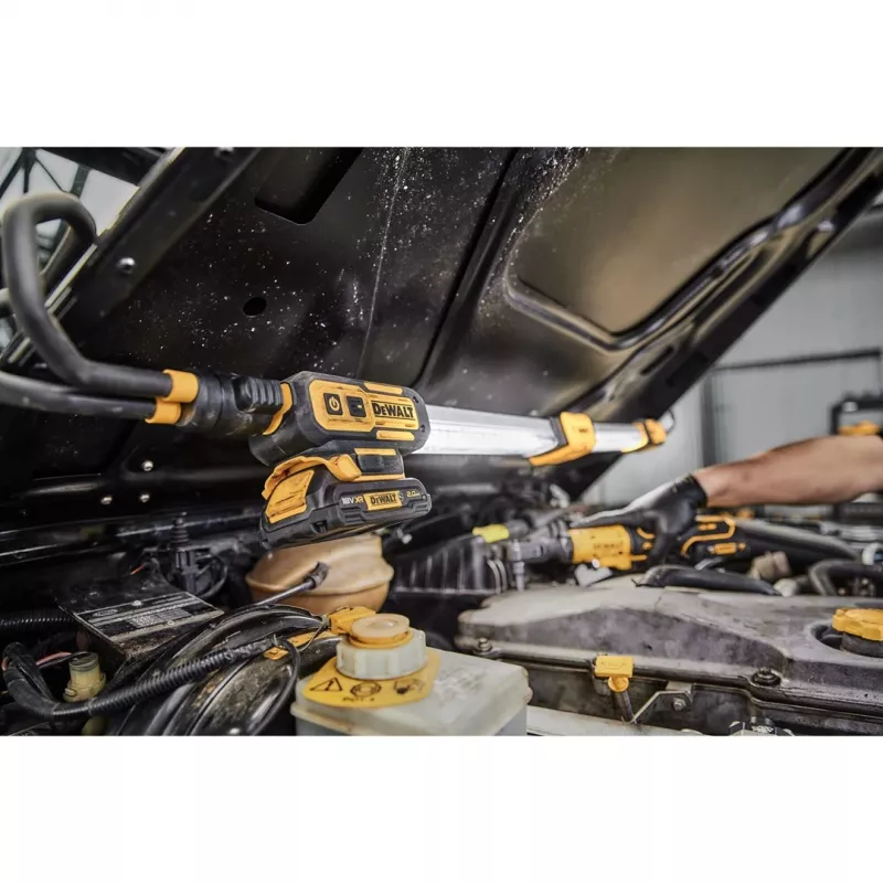 DEWALT DCL045 18V XR bezvadu LED apgaismojuma laukums (bez akumulatora)