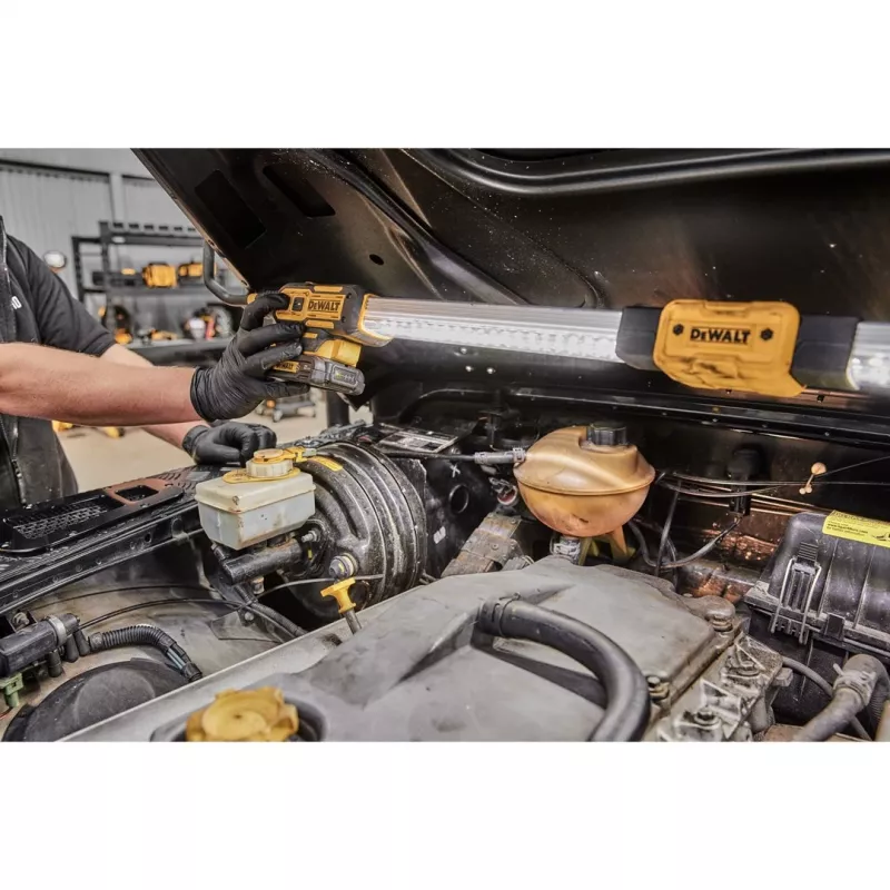 DEWALT DCL045 18V XR bezvadu LED apgaismojuma laukums (bez akumulatora)