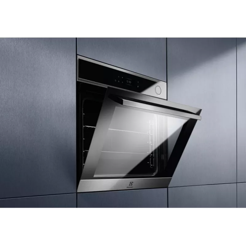 Electrolux EOC8P39WX Iebūvējamā cepeškrāsns ar pirolītisko pašattīrīšanos, 71L, A+ energoklase, nerūsējošais tērauds