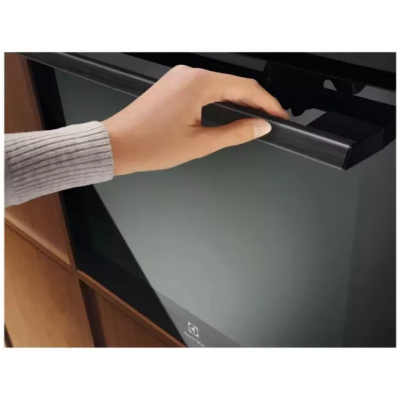 Electrolux EOF7P86H3 iebūvējamā elektriskā cepeškrāsns 71L pirolītiskā pašattīrīšanās A+ energoklase ar SenseCook un SteamBake