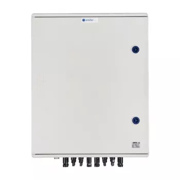 EMITER EM-1009_DCAC PV DC/AC Sadales Kārba Hermētiska IP66 ar Dehn 1000V Type 2 Līdzstrāvas Aizsardzību, 6 x PV Virknes, 6 x MPPT // Maiņstrāvas Dehn Type 2, 100A 3-Fāzes, FR 100A, Fāžu Signāls + Kontaktligzda