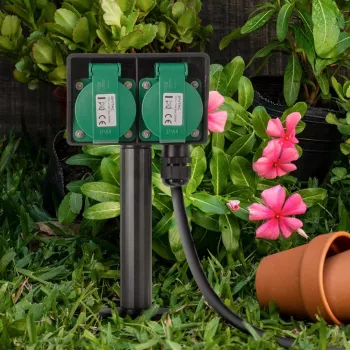 Entac āra kontaktligzda ar zemējuma tapu IP44 2-vietīga 5m
