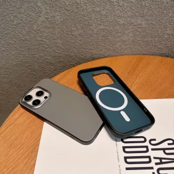 Evelatus Apple iPhone 16 Pro Max PC NeoCase ar MagSafe brūnā krāsā