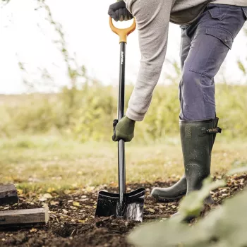 FISKARS SOLID+ XL Sharp Lāpsta ar garu tērauda kātu, bora tērauda asmeni, D-veida rokturi, 1250 mm