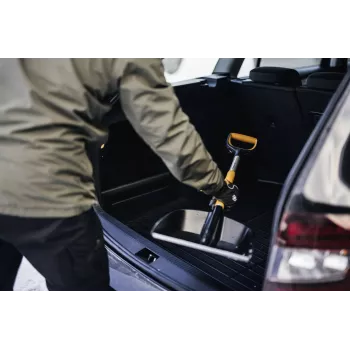 Fiskars X-series teleskopiskā auto sniega lāpsta (melnā/oranžā)