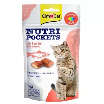 GimCat Nutri Pockets with Salmon 60g – Kraukšķīgi gardumi kaķiem ar krēmīgu laša pildījumu