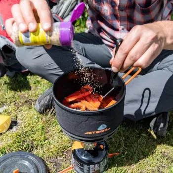 Jetboil 1.5L Keramikas Gatavošanas Katls - Kempinga Katls ar FluxRing, Cieti Anodētu Alumīniju, Nepiedegošu Pārklājumu, Salokāmiem Rokturiem