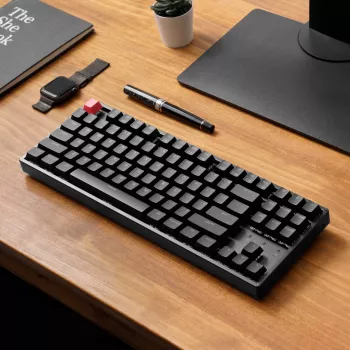 Keychron K8 QMK V2 80% TKL bezvadu mehāniskā tastatūra ar sarkanajiem slēdžiem - melna
