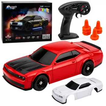 LEAN TOYS 31711 RC Drift Sports Car – 4WD, 2.4GHz, Mainīga virsbūve, Sarkana, 1:43