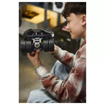 LEGO Technic 42239 Batmobile Tumbler – 1360 gabalu komplekts pieaugušajiem un bērniem