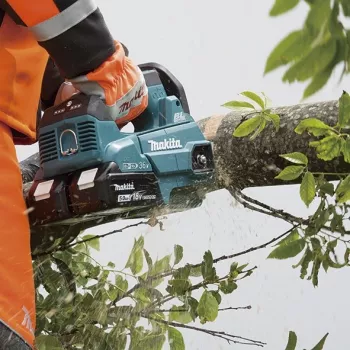 Makita DUC306Z Bezvada augšējā roktura motorzāģis 36V (2x18V) LXT 30cm