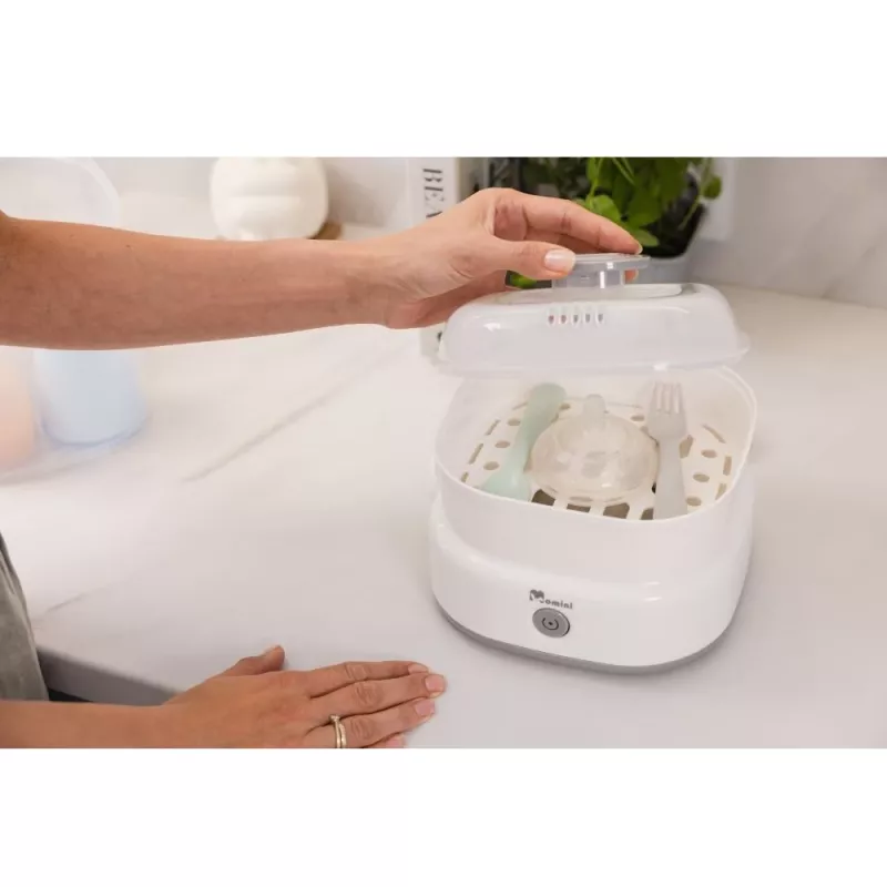 Momini Bottle Steriliser QuickSteam - Elektriskais tvaika sterilizators 6 pudelītēm, 8 minūšu cikls, automātiska izslēgšanās, bez BPA