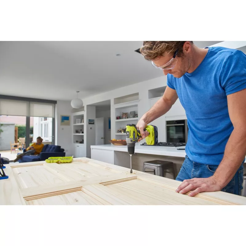 RYOBI ONE+ Bezvadu Triecienurbjmašīna R18PD5-220S, 18V (Zaļa/Melna, 2x 2.0Ah Li-Ion Akumulatori)