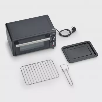 Severin TO 2062 Galda cepeškrāsns ar rotējošo iesmu, 20 L, 1500 W, melna