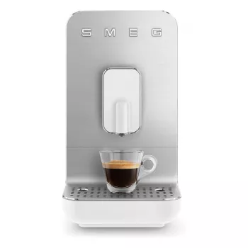SMEG BCC11WHMEU Automātiskā kafijas automāts ar tvaika pūtni, 19 bāri, 1.4 L, balts
