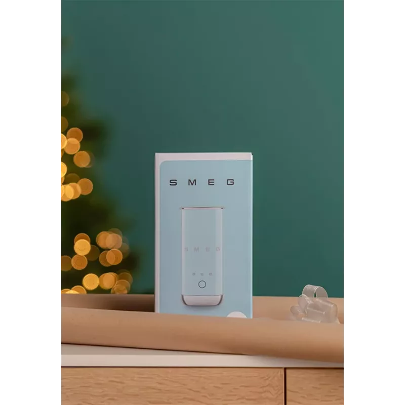 Smeg MFF02CREU Automātiskais piena putotājs un sildītājs - krēmkrāsā, 500 W, 6 programmas