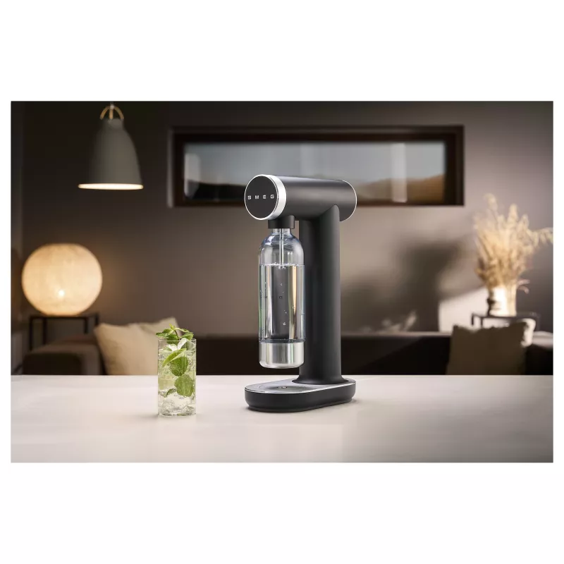 SMEG Sodamaker Collezione Aesthetic Black Sparkling Water Maker SKC01BLM