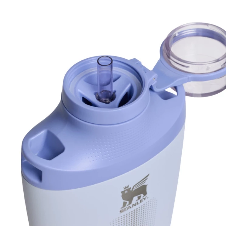 STANLEY Cross Bottle 0,68L termoss ar plecu siksnu, gaiši zils