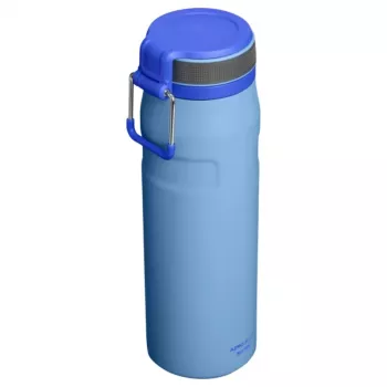 STANLEY IceFlow Bottle Twist Flip 0,71L gaiši zila vakuumā izolēta nerūsējošā tērauda ūdens pudele ar salmiņu