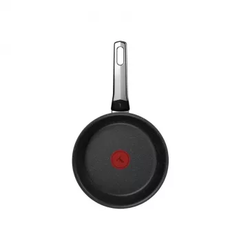 Tefal Expertise Plus 20 cm panna ar Titanium Excellence nepiedegošo pārklājumu un Thermo-Spot indikatoru