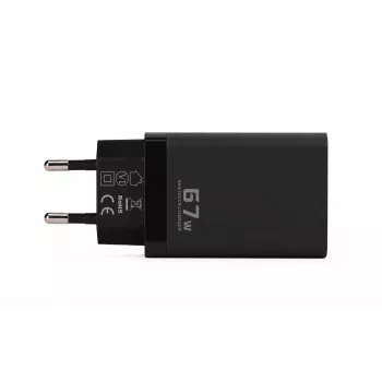 Voltage GaN lādētājs 67W, PD 3.0 / QC 3.0, 2x USB-C & 1x USB-A, EU spraudnis, melns