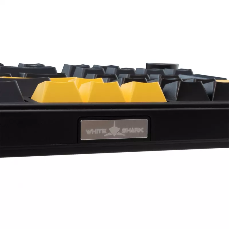 White Shark EXCALIBUR-B TKL mehāniskā spēļu tastatūra, KTT Wine Red lineārie hot-swap slēdži, per-key RGB, melna