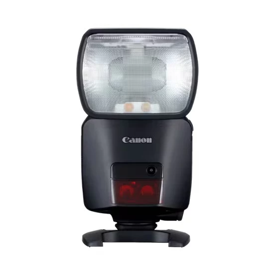 Canon EOS R50 bezspoguļa kamera ar