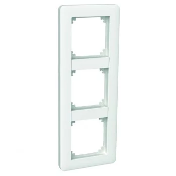 SCHNEIDER ELECTRIC EXXACT 3-GRUPA RĀMIS AR