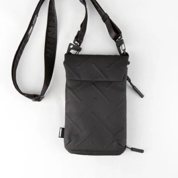 Skinarma Juno Phone Sling Bag Black