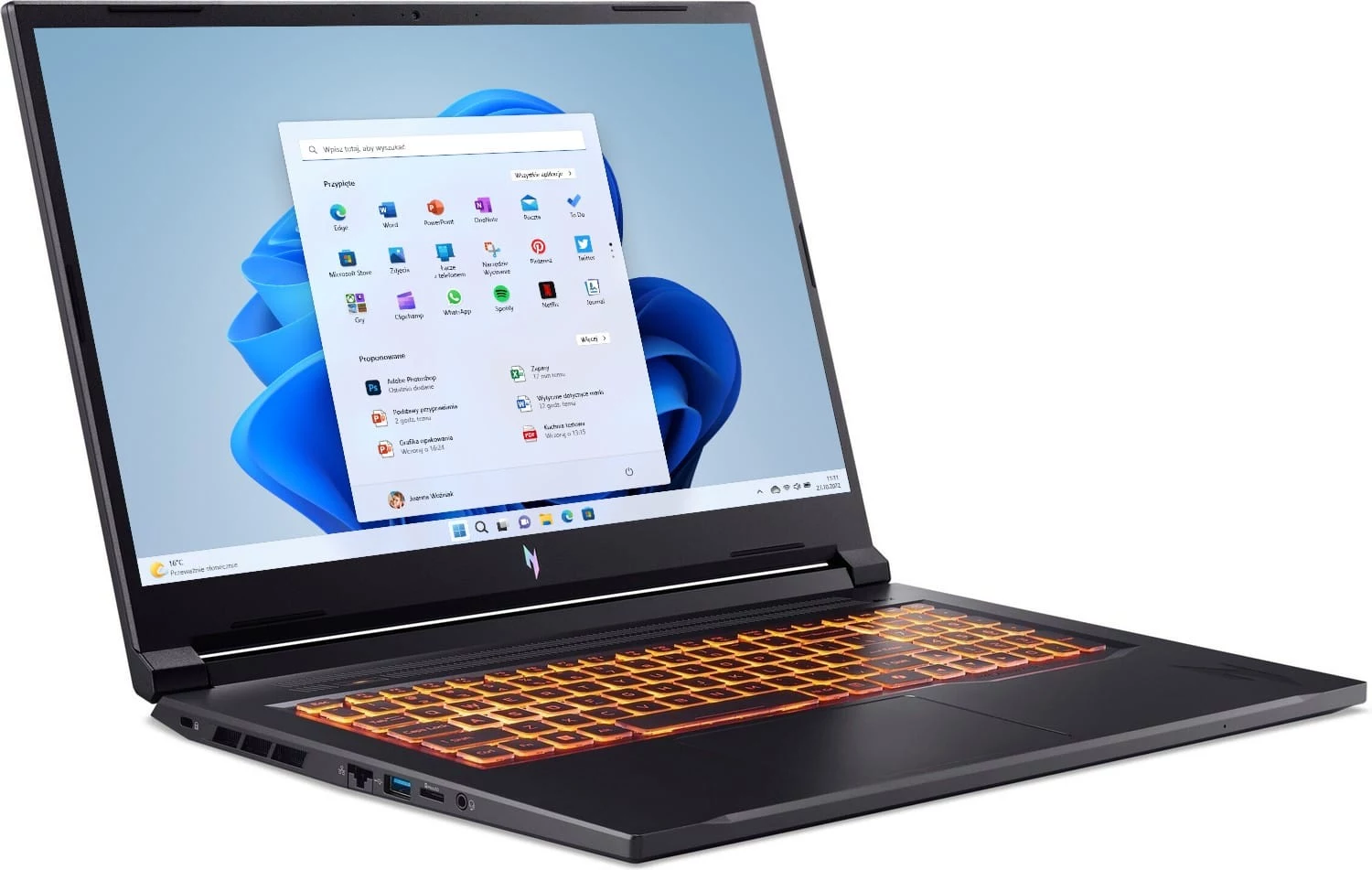 Acer Nitro V 17 AI spēļu